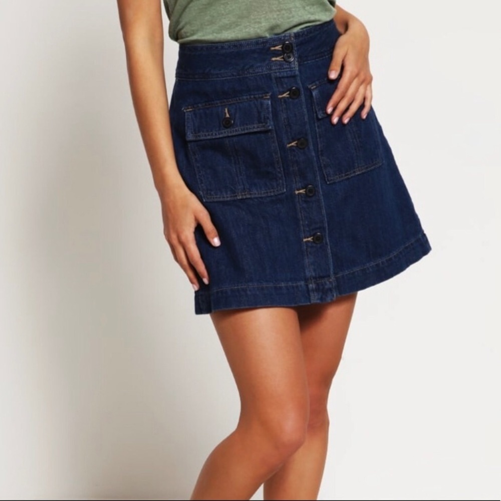 GAP Blue Button-Up Denim Jean Skirt w Front Pockets | 30​​